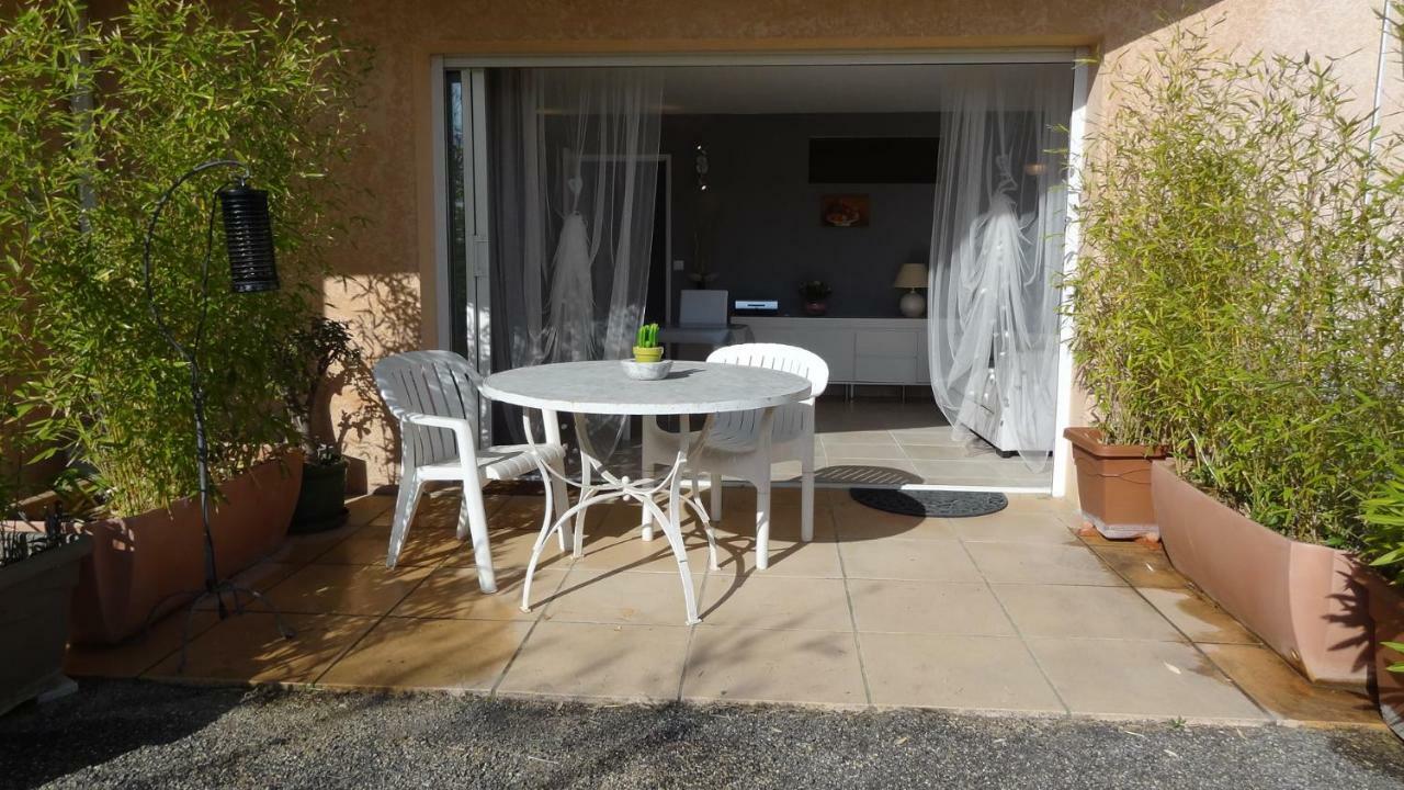 Les Chevrefeuilles Leilighet Manosque Eksteriør bilde